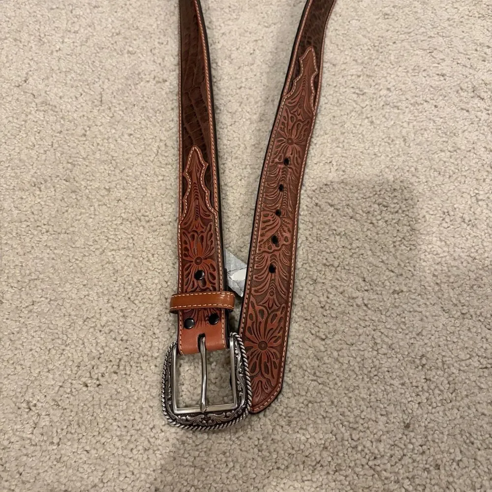 NWOT Try On ARIAT Men's Croc Floral Tabs Leather Belt Size 42 Western Cowboy